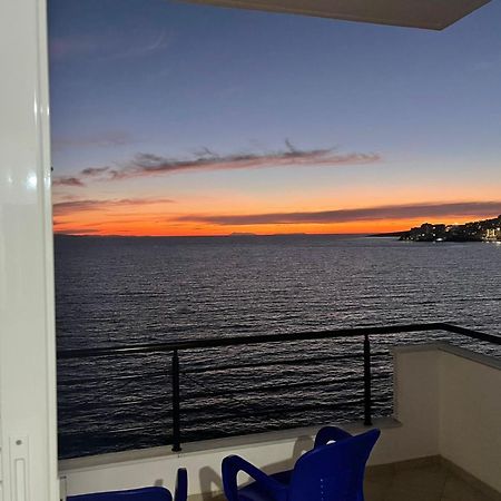 Seaview Studio Sarandë Exteriör bild