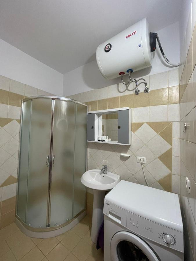 Seaview Studio Sarandë Exteriör bild