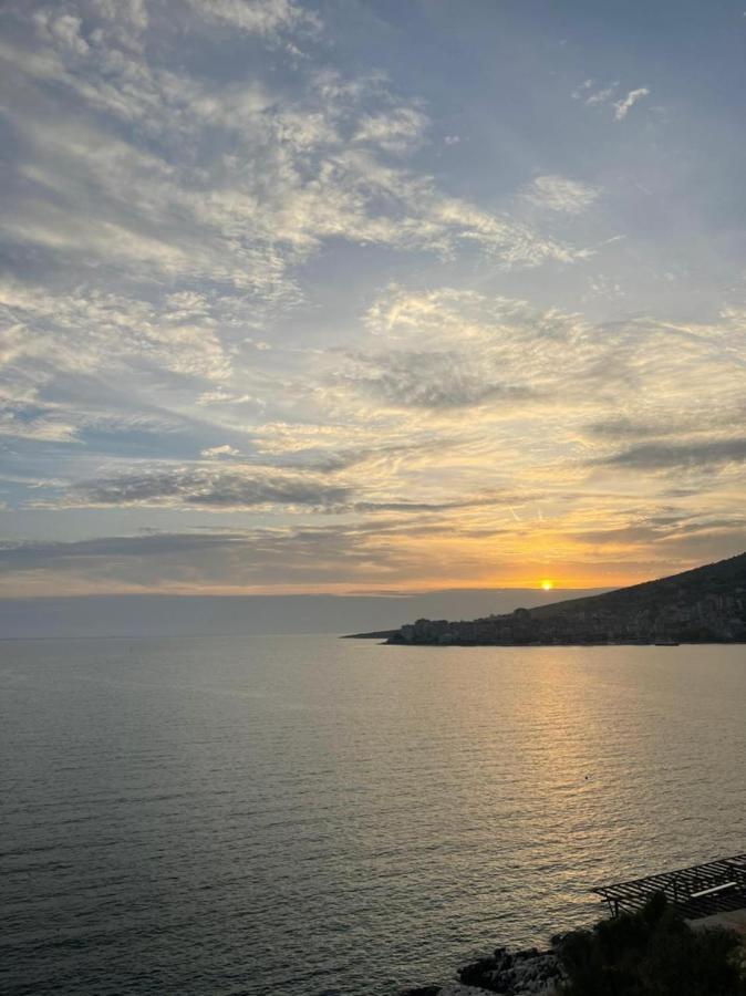 Seaview Studio Sarandë Exteriör bild
